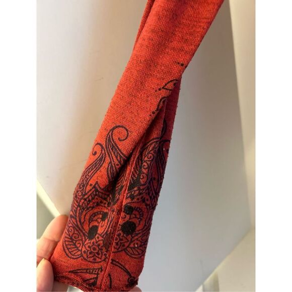 Cato woman 14-16w bling shirt red silver rn#37080 - Picture 3 of 9